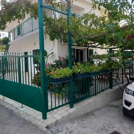 Nediljka Apartmán *