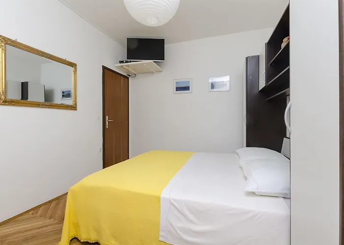 Nediljka アパート